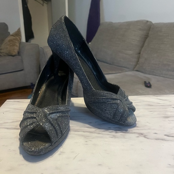 Dressbarn Sparkle Peep Toe Shoes Sz 9.5 - Picture 4 of 4